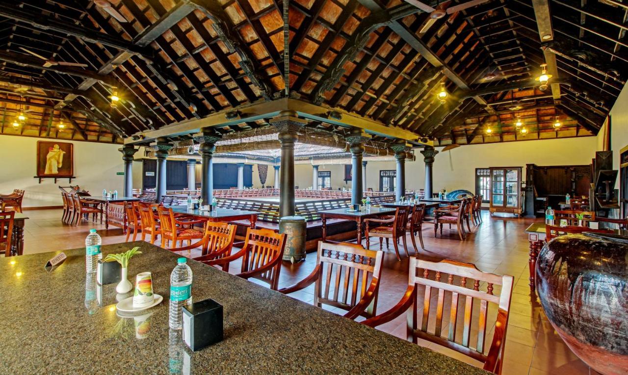 Treebo Premium Travancore Palace Cherthala Alappuzha Exterior foto