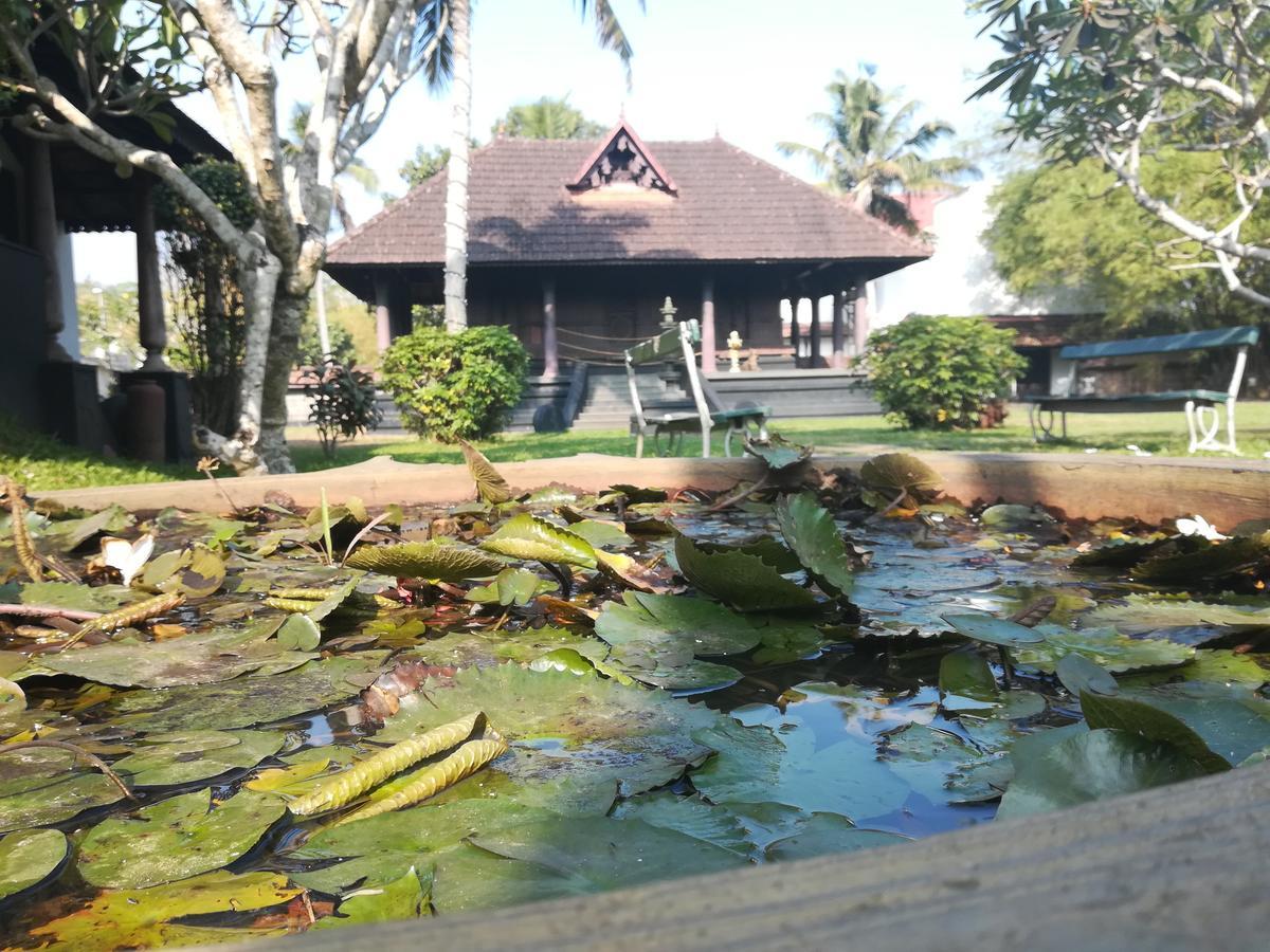 Treebo Premium Travancore Palace Cherthala Alappuzha Exterior foto